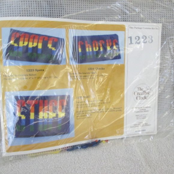 NIP Rainbow Hard Plastic Canvas LGBTQ Craft Kit Eyeglasses - Picture 2 of 7